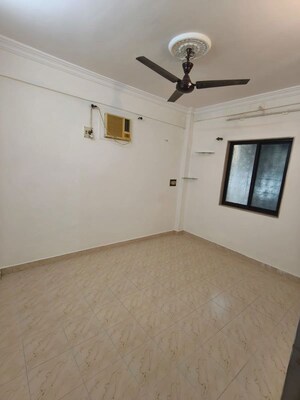 Room in 1 BHK Apartment at Golden Palace, Kanjurmarg East – for Rent