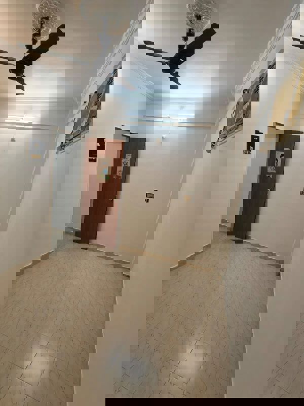 1 BHK 500 Sq.Ft. Apartment in Golden Palace