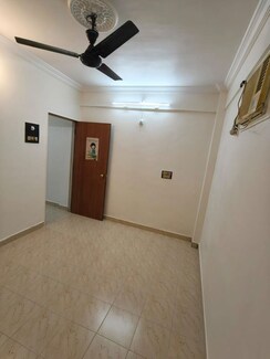 1 BHK Apartment For Rent in Golden Palace