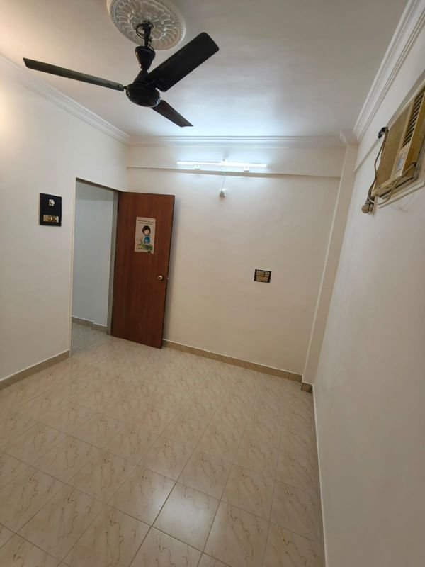 1 BHK Apartment For Rent in Golden Palace