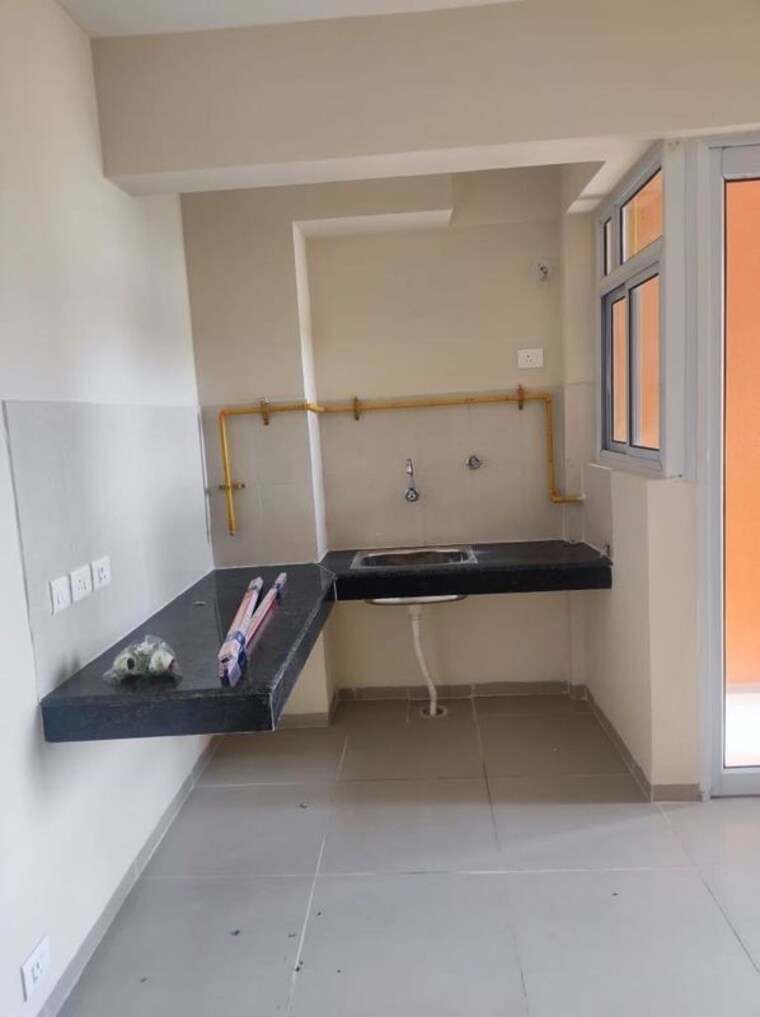 Kitchen, wave-dream-homes 1 Bedroom 578 Sq.Ft. Apartment In Wave City Ghaziabad 10131099