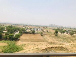 Plot Area in 2.5 BHK Apartment at M3M Marina, Sector 68 – for Rent