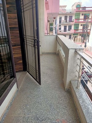 Balcony in 1.5 BHK Independent House at Sector 10 – for Rent