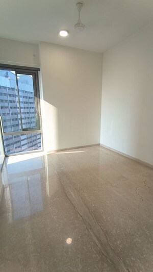 Room in 3 BHK Apartment at Piramal Mahalaxmi, Mahalaxmi – for Rent