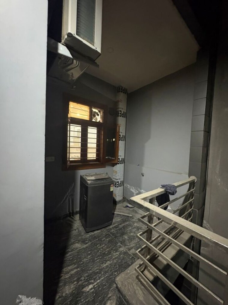 Kitchen, housing-board-colony-sector-51 3 Bedroom 1800 Sq.Ft. Builder Floor In Sector 51 Gurgaon 10131146