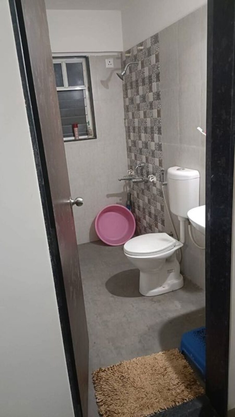 Bathroom, mantra-29-gold-coast-phase-3 2 Bedroom 950 Sq.Ft. Apartment In Tingre Nagar Pune 10131161