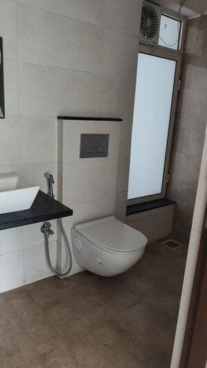 1 BHK Apartment For Rent in Omkar Signet, Malad East