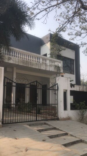 2 BHK Independent House For Rent in Delta Ii Greater Noida