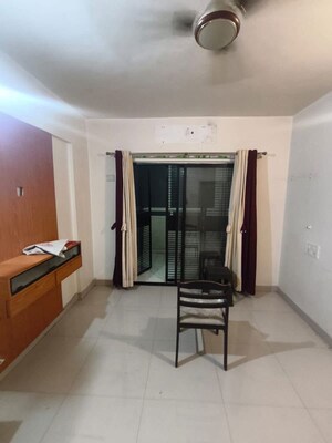Living Room in 2 BHK Apartment at Tingre Nagar – for Rent