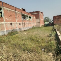 Plot For Sale in Jalhupur