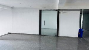 Room in  Office Space at Vaishnodevi Circle – for Rent