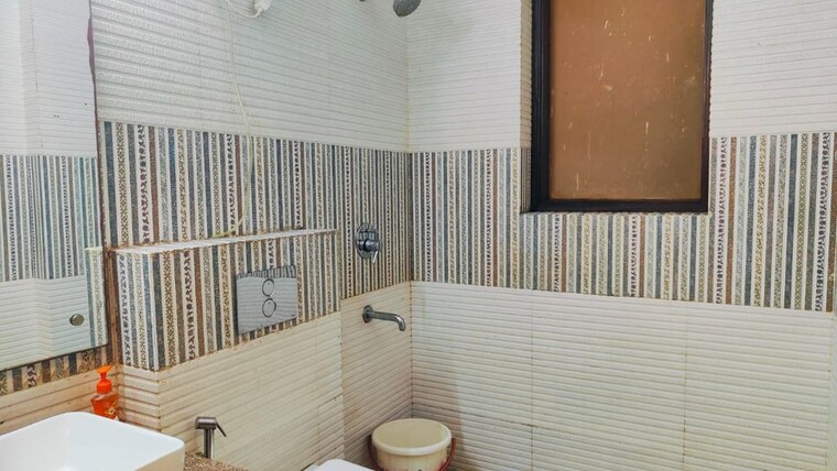 Master Bedroom, global-foyer 4 Bedroom 2000 Sq.Ft. Builder Floor In Sector 43 Gurgaon 10131254