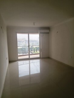 3 BHK + Servant Room Apartment For Rent in Pareena The Elite Residences
