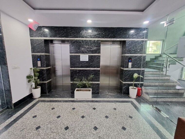 undefined, sector 63 Commercial Office Space 5400 Sq.Ft. In Sector 63 Noida 10131230