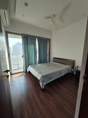 2 BHK Apartment For Rent in Amanora Gold Towers, Hadapsar