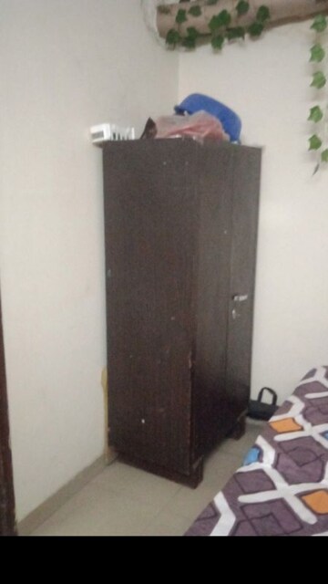 Furnished Amenities in 2 BHK Builder Floor at Signature Tower Sector 30, Sector 30 – for Rent