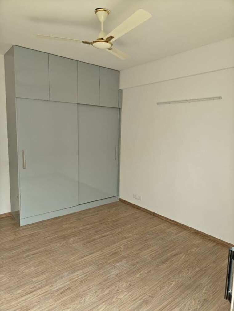 Room, paras-dews 2 Bedroom 1385 Sq.Ft. Apartment In Sector 106 Gurgaon 10131337