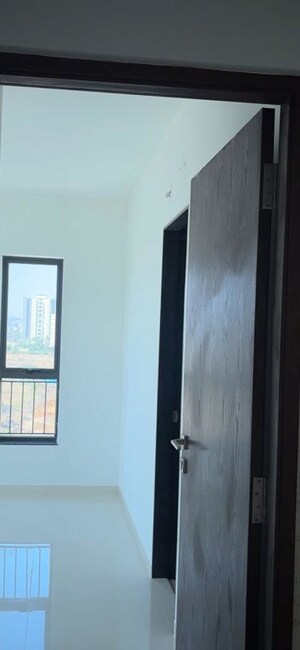 Room in 2 BHK Apartment at Shapoorji Pallonji Sensorium Auris, Hinjewadi – for Rent