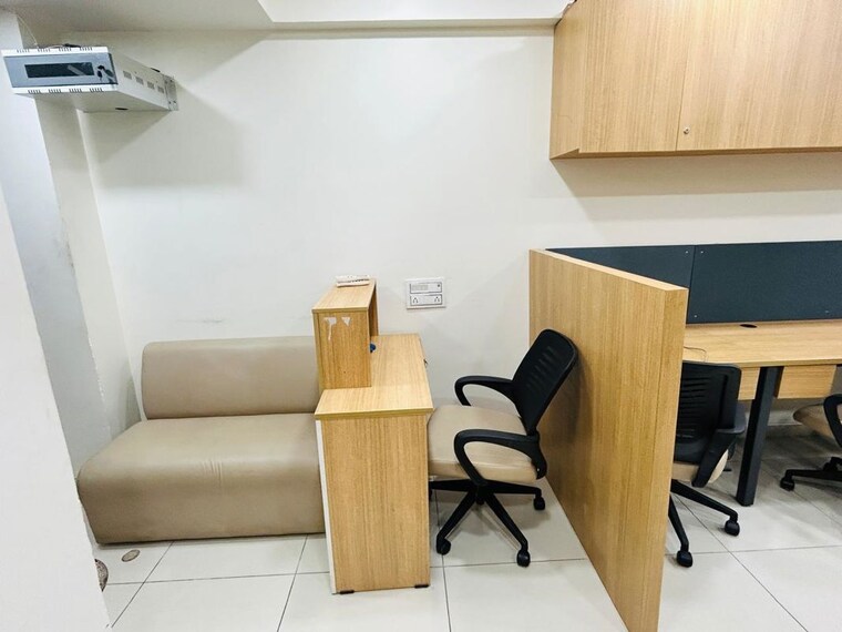 Living Room, shyamal Commercial Office Space 500 Sq.Ft. In Shyamal Ahmedabad 10131342