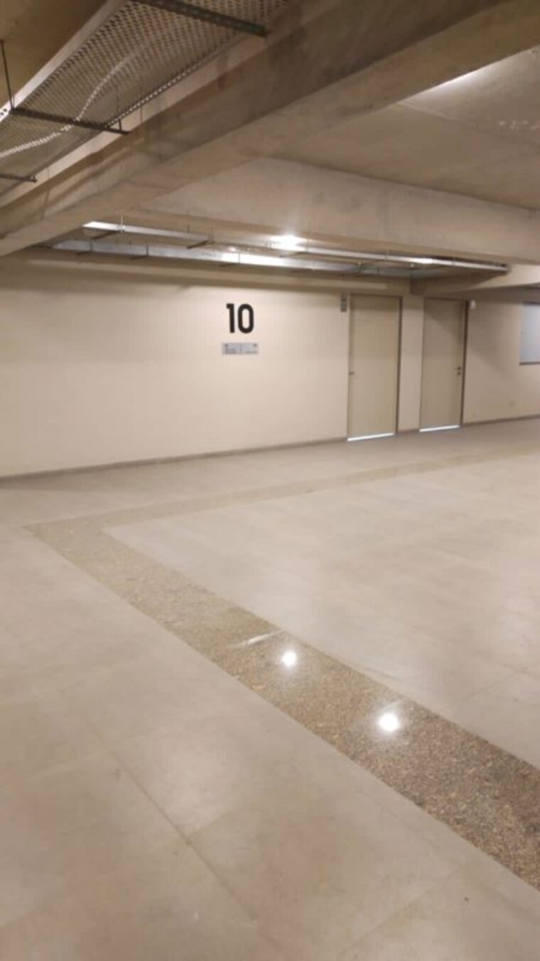 Room, shyamal Commercial Office Space 500 Sq.Ft. In Shyamal Ahmedabad 10131342