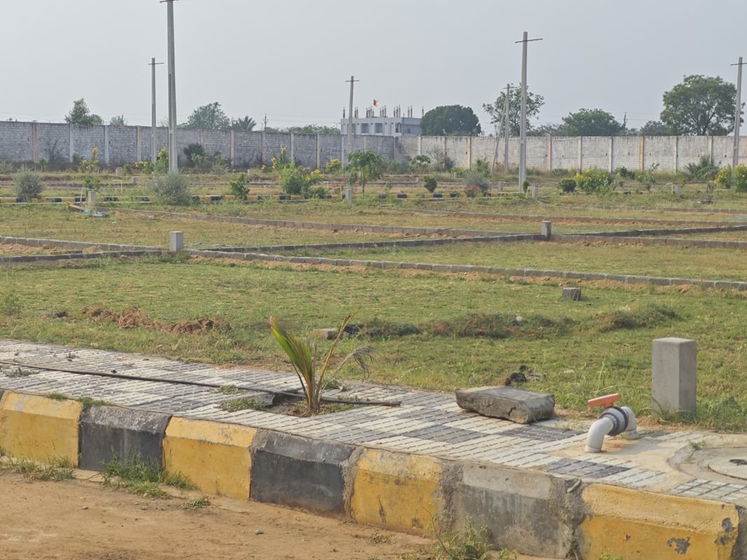 Plot For Sale in Kothur