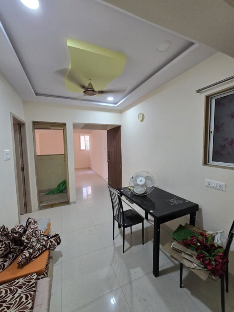 Master Bedroom, wadgaon sheri 3 Bedroom 1000 Sq.Ft. Apartment In Wadgaon Sheri Pune 10131393