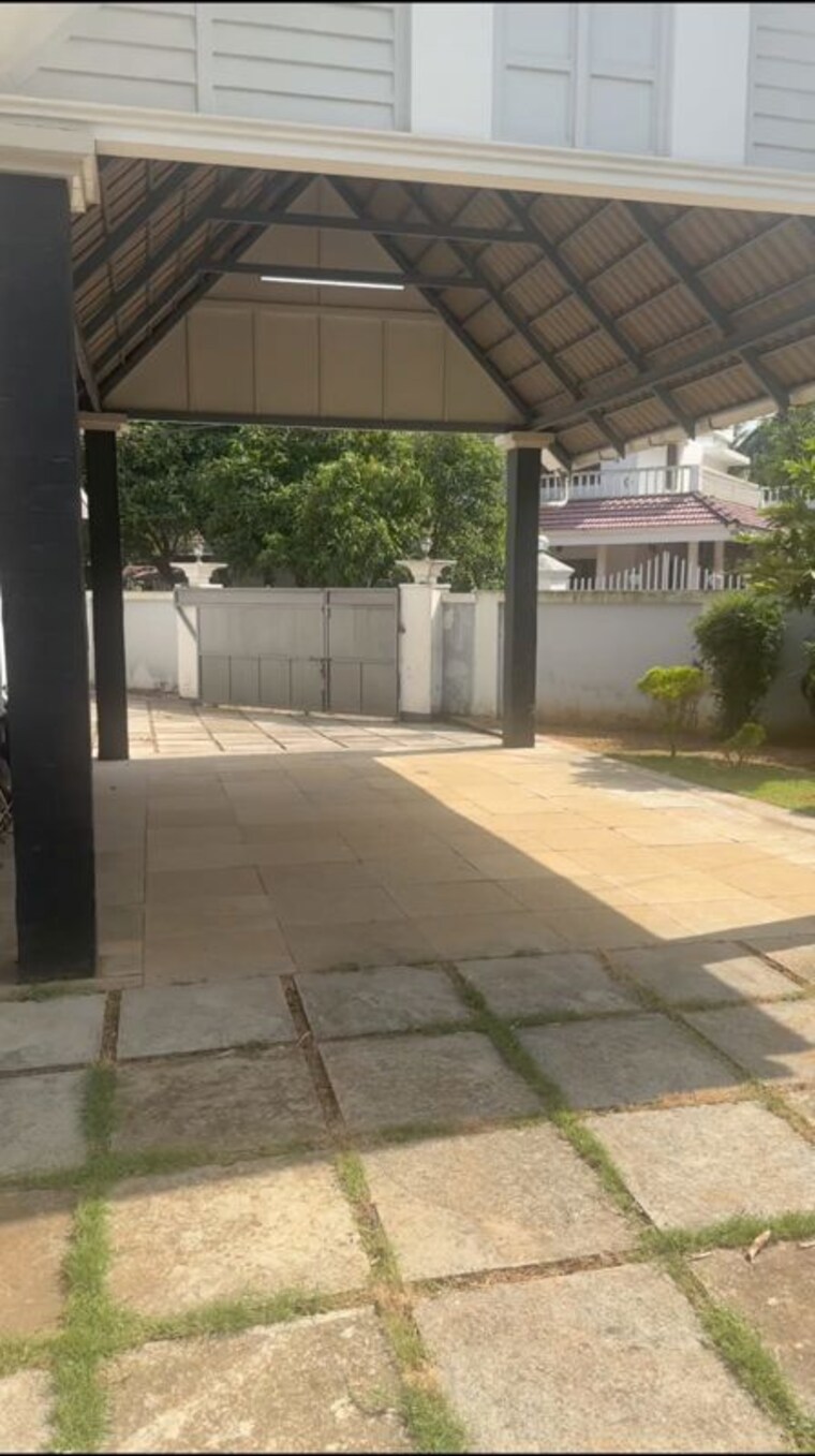 Balcony, kuttanellur 4 Bedroom 3600 Sq.Ft. Independent House In Kuttanellur Thrissur 10131350
