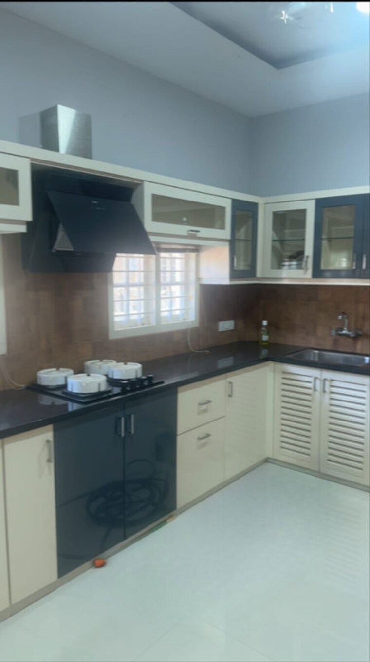 Kitchen, kuttanellur 4 Bedroom 3600 Sq.Ft. Independent House In Kuttanellur Thrissur 10131350