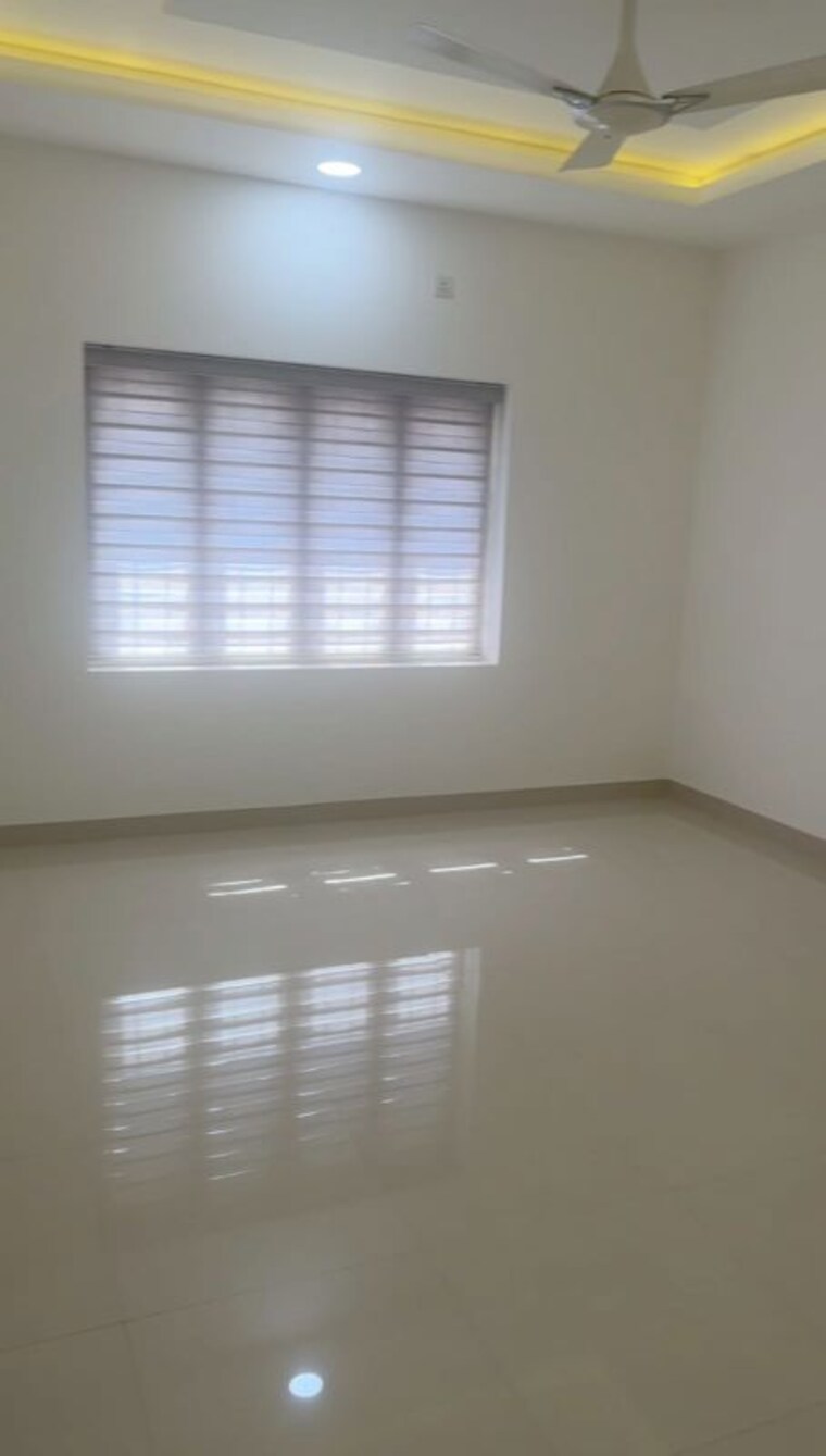 Room, kuttanellur 4 Bedroom 3600 Sq.Ft. Independent House In Kuttanellur Thrissur 10131350