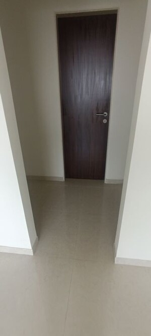 Room in 2 BHK Apartment at Seawoods – for Rent