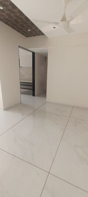 Room in 2 BHK Apartment at Seawoods – for Rent