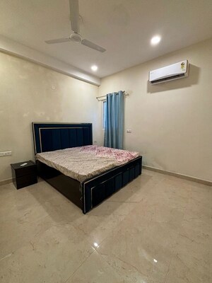 Bedroom in 3 BHK Builder Floor at Sector 30 – for Rent