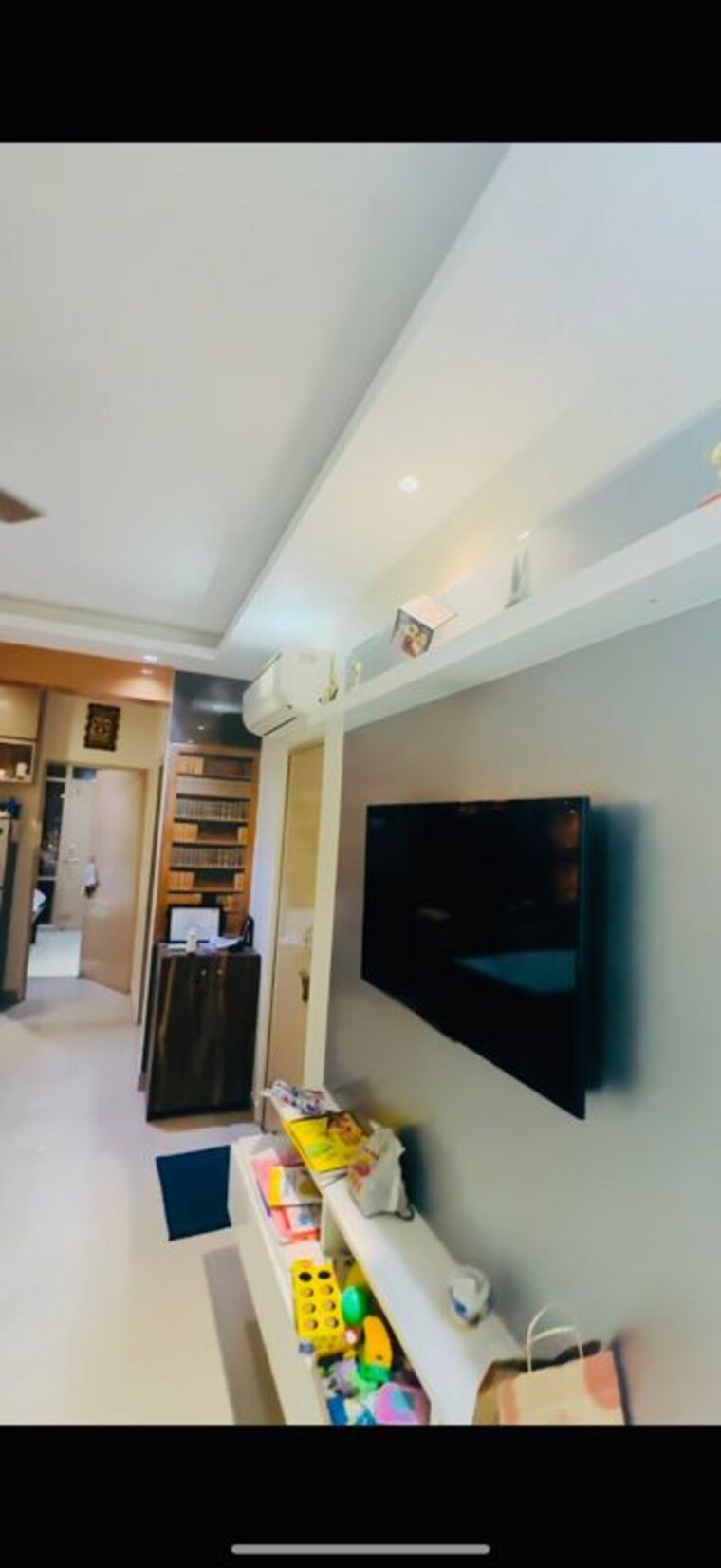 Living Room, suncity-avenue-102 2 Bedroom 605 Sq.Ft. Apartment In Sector 102 Gurgaon 10131567