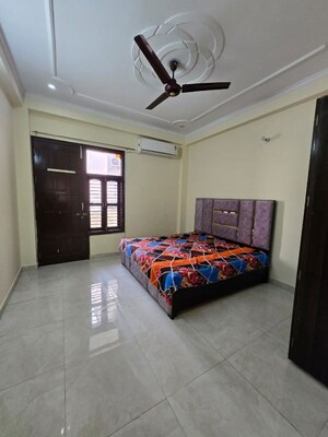 2 BHK Builder Floor For Rent in Sector 43