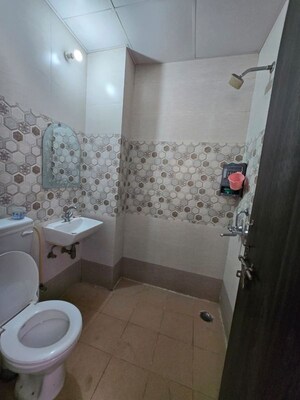 Bathroom in 2 BHK Builder Floor at Sector 43 – for Rent