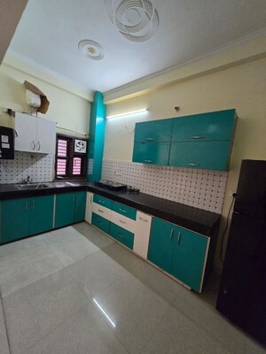 Bedroom in 2 BHK Builder Floor at Sector 43 – for Rent