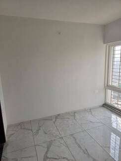 2 BHK Apartment For Sale in Rahul Downtown