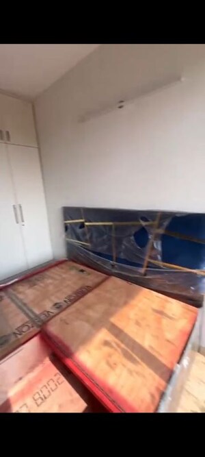 Furnished Amenities in 4 BHK Apartment at DLF New Town Heights II, Sector 86 – for Sale