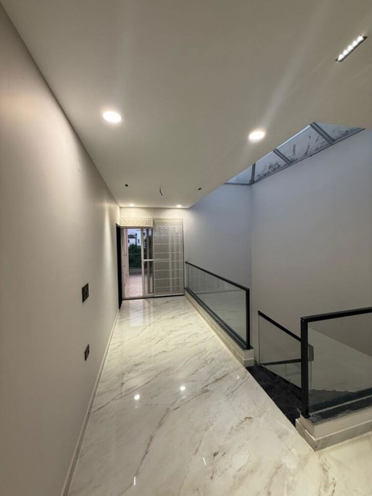 Living Room, sector 117 4 Bedroom 250 Sq.Yd. Independent House In Sector 117 Mohali 10131603