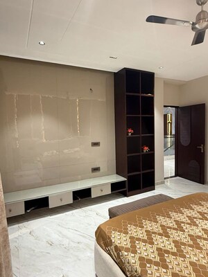 Room in 4 BHK Independent House at Sector 117 – for Sale