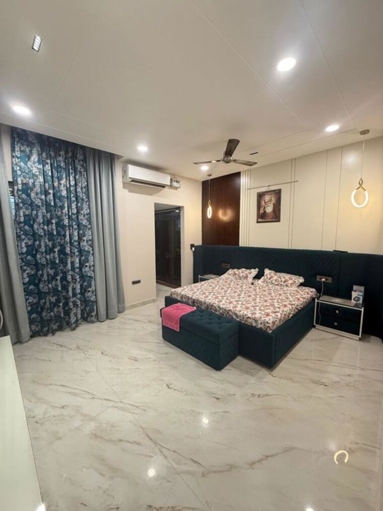 Bedroom, sector 117 4 Bedroom 250 Sq.Yd. Independent House In Sector 117 Mohali 10131603