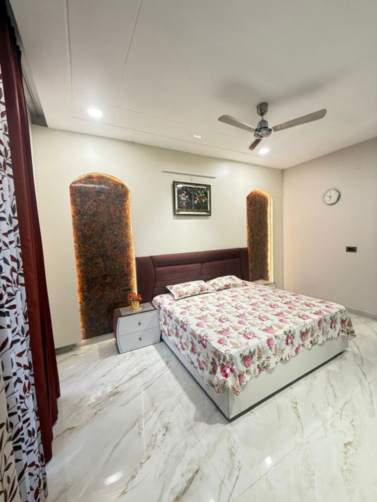 Bedroom, sector 117 4 Bedroom 250 Sq.Yd. Independent House In Sector 117 Mohali 10131603