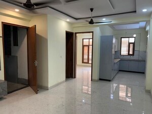 Living Room in 3.5 BHK Builder Floor at Sector 85 – for Sale
