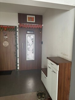 2 BHK Apartment For Rent in Skyline Avenue
