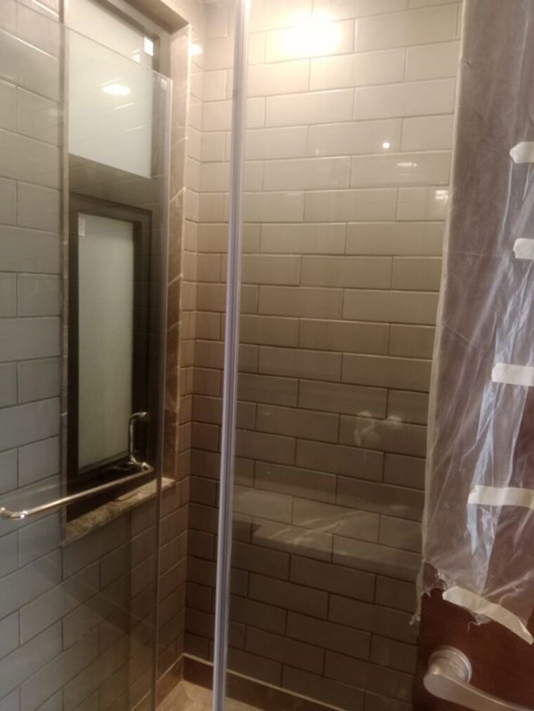 Bathroom, emaar-the-palm-springs 3 Bedroom 3050 Sq.Ft. Apartment In Sector 54 Gurgaon 10131640