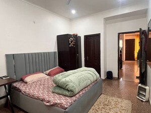 Bedroom in 2 BHK Builder Floor at Sector 56 – for Rent