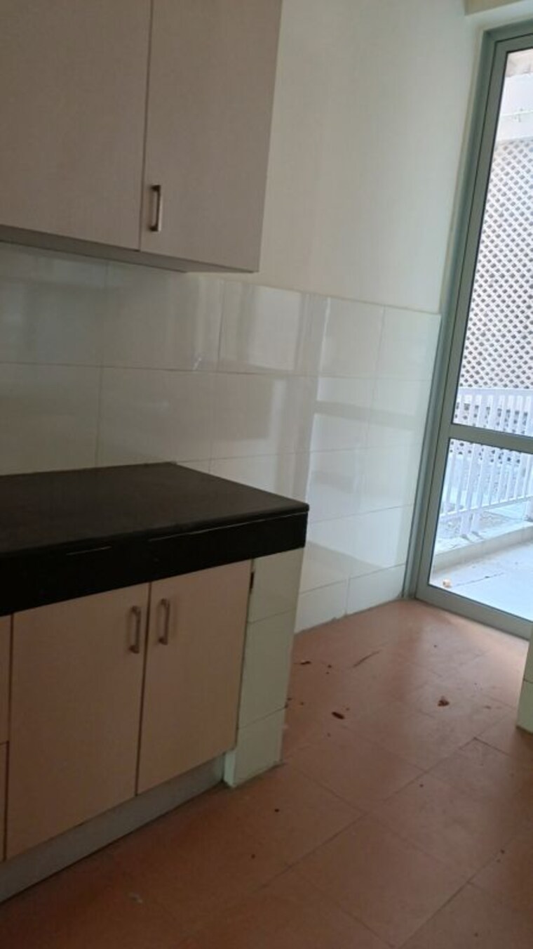 Kitchen, pioneer-park-phase-1 4 Bedroom 2550 Sq.Ft. Apartment In Sector 61 Gurgaon 10131652