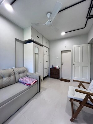 Bedroom in 1 BHK Apartment at Vastu Acharya Ashram, Borivali West – for Rent