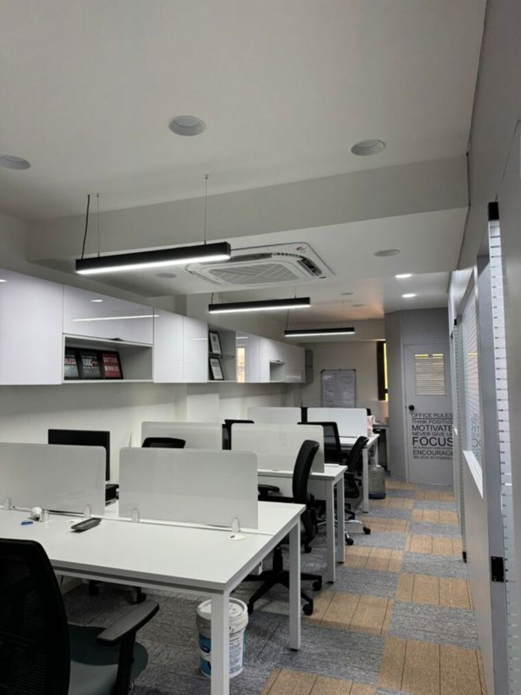 Team Area, iscon-emporio Commercial Office Space 546 Sq.Ft. In Jodhpur Ahmedabad 10131648
