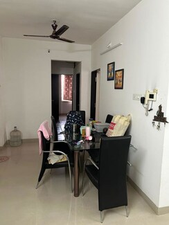 2 BHK Apartment For Rent in NSG The Royal Mirage